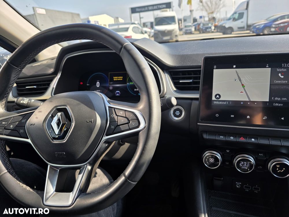 Renault Captur PHEV 160 Engineered - 10