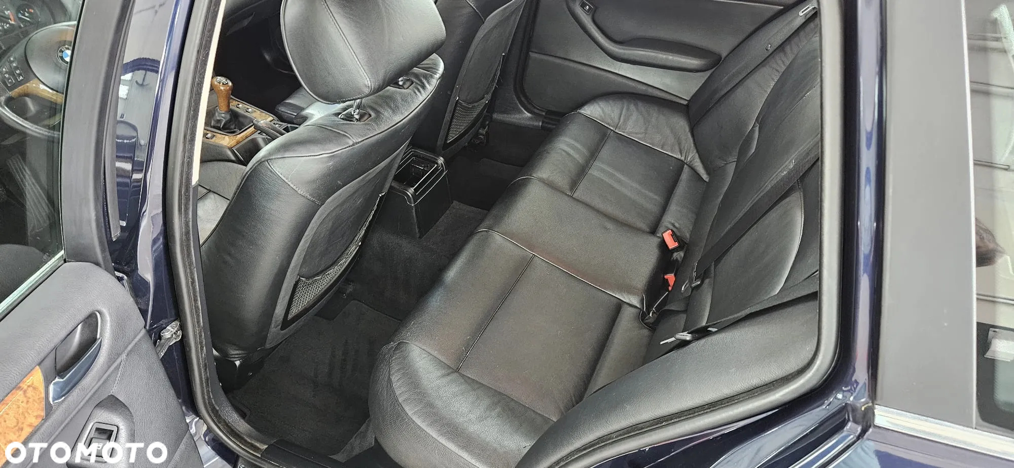 BMW Seria 3 320i - 7