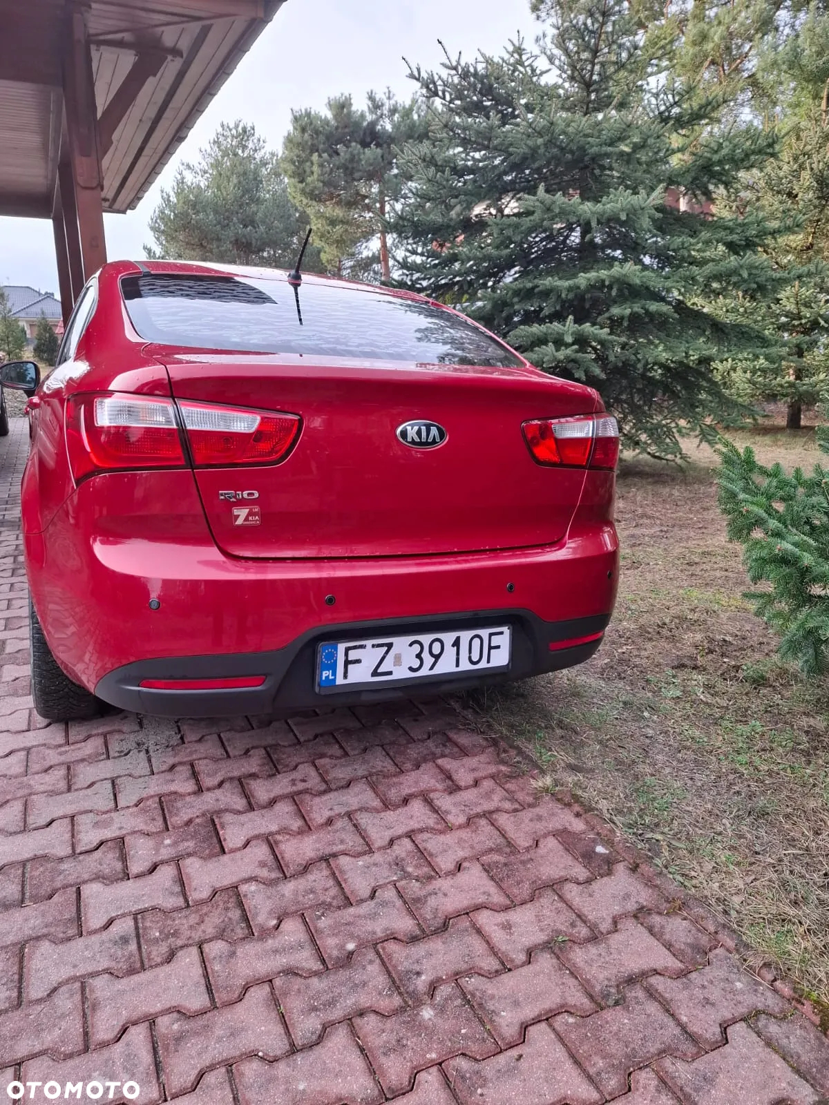 Kia Rio 1.4 M - 11