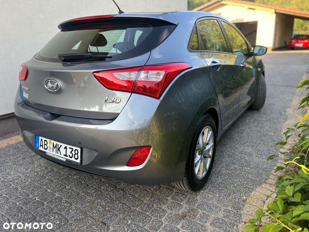 Hyundai i30 1.4 Comfort - 25