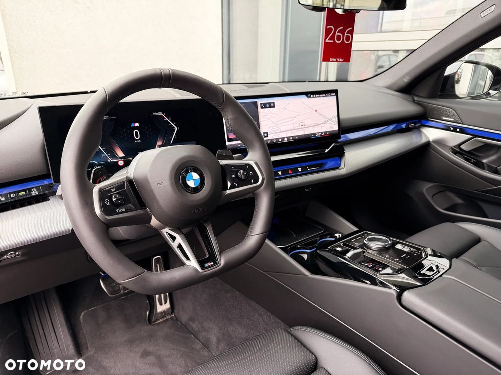 BMW Seria 5 520d xDrive - 27