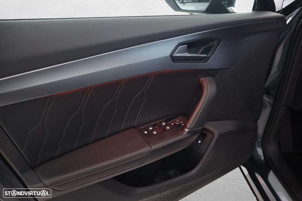 Cupra Formentor 1.4 e-Hybrid DSG - 11