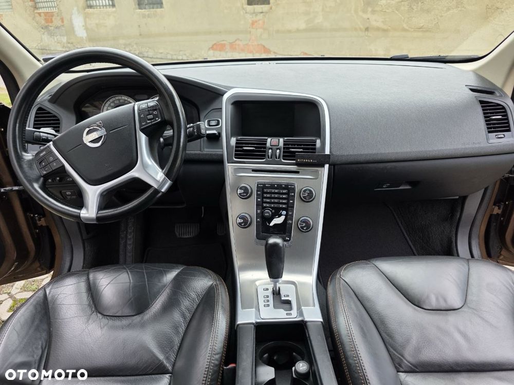 Volvo XC 60 - 4