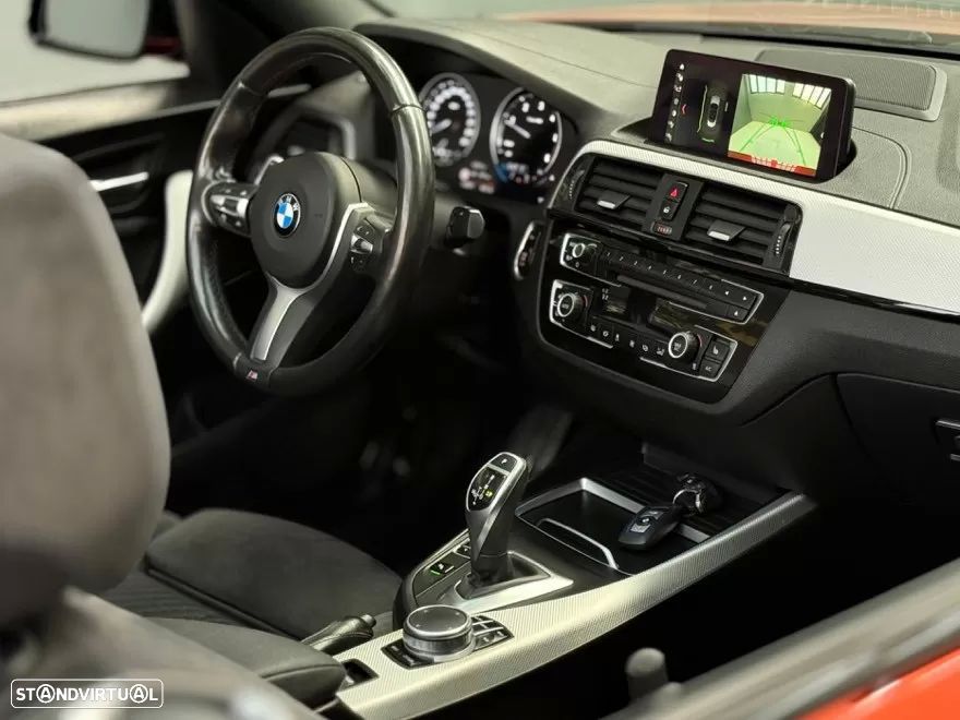 BMW 220 d Cabrio Pack M Auto - 28
