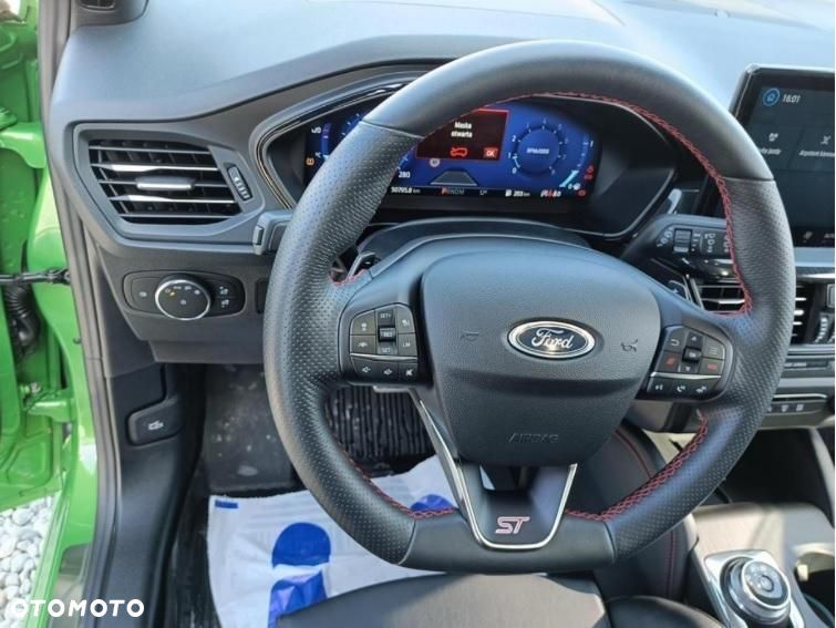Ford Focus 2.3 EcoBoost ST X - 6