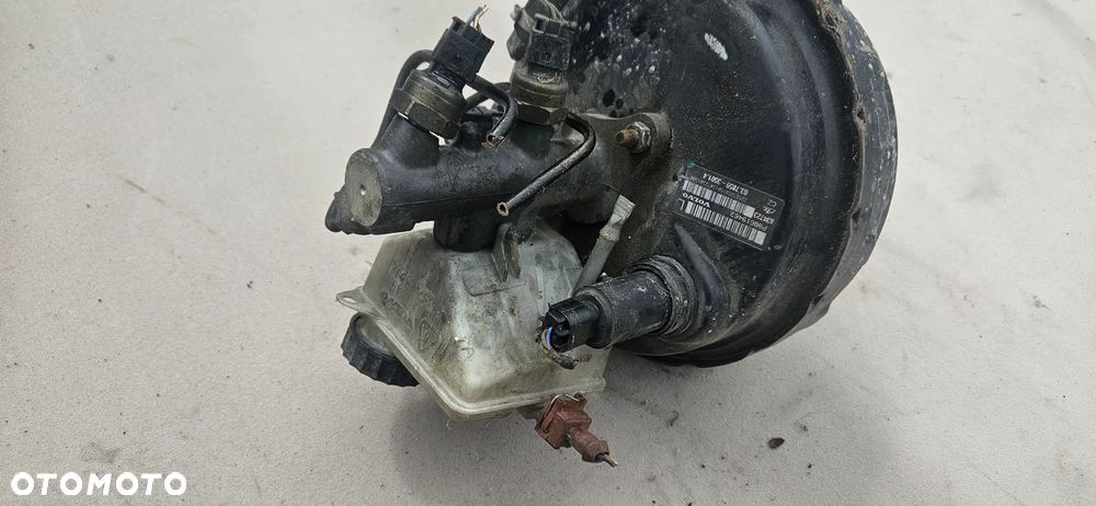 Pompa hamulcowa serwo Volvo V70 II 2,4 D5 automat P08619463 - 4