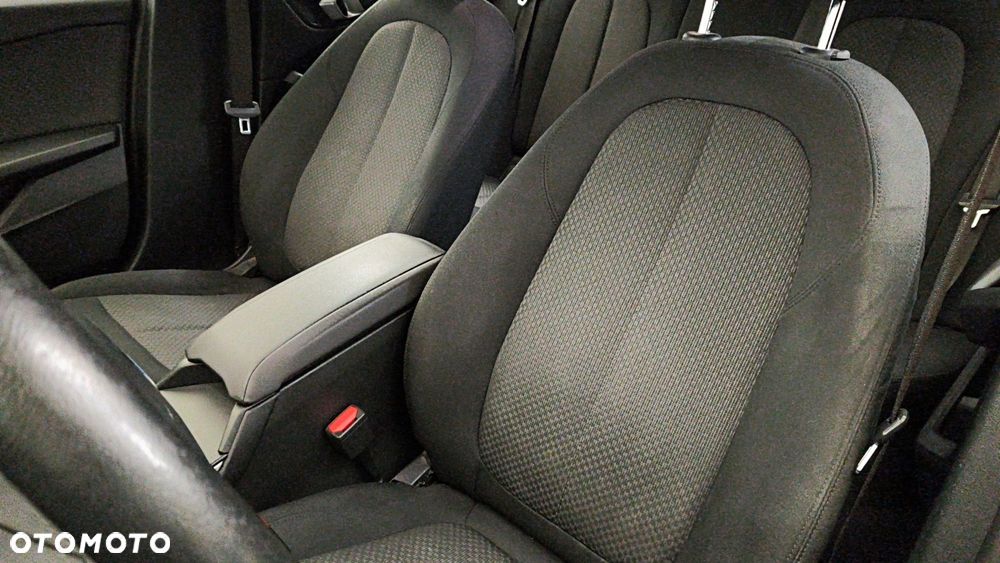 BMW Seria 1 118i Advantage - 11