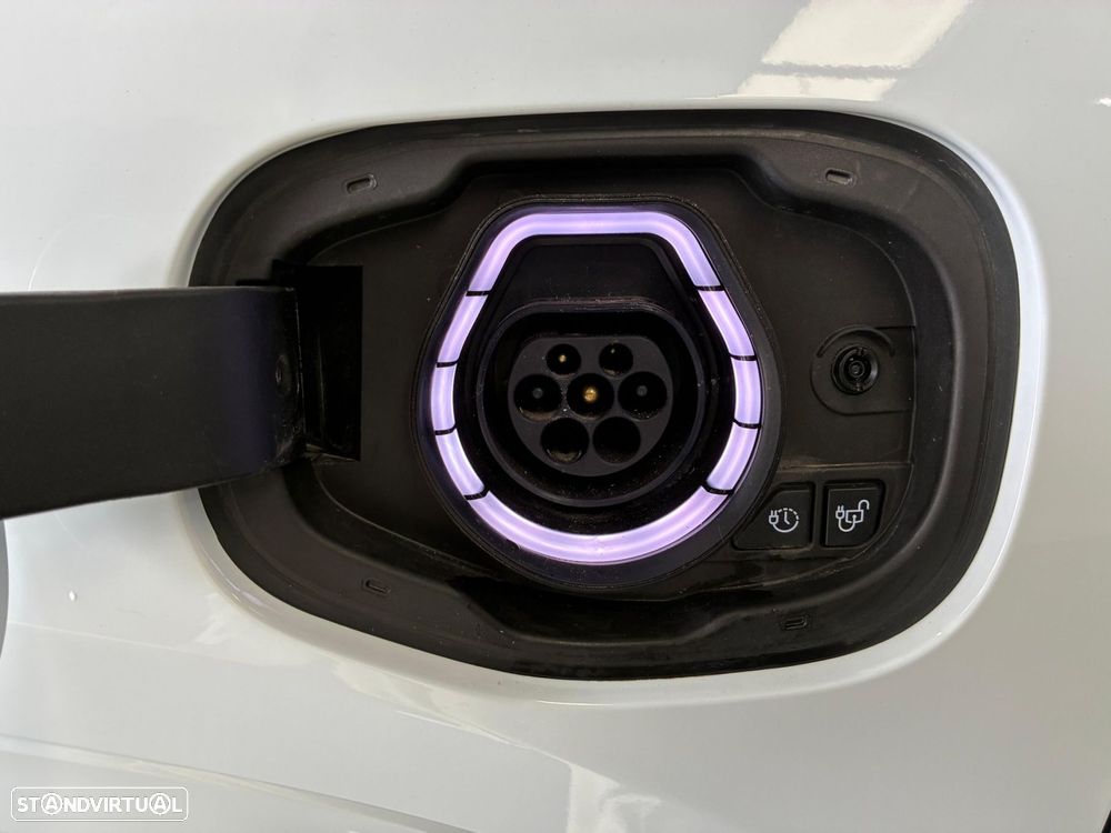 Ford Kuga - 48