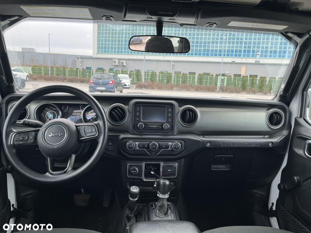 Jeep Wrangler Unlimited GME 2.0 Turbo Sport - 10