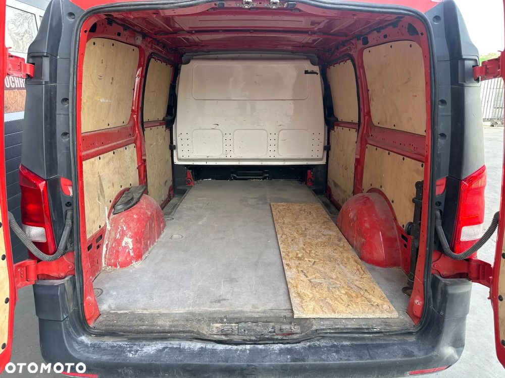 Mercedes-Benz VITO - 16
