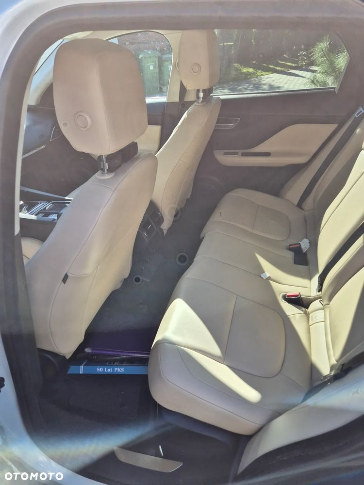 Jaguar F-Pace P250 AWD - 7