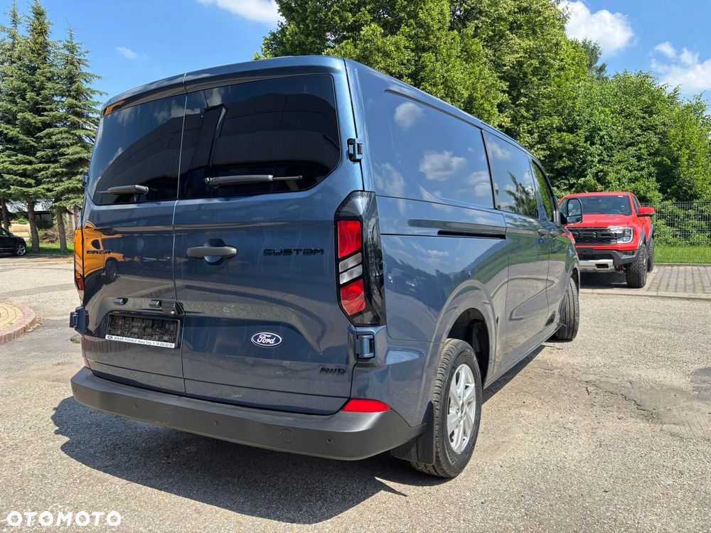 Ford Transit Custom Brygadowy Trend L2 320 2.0 136 KM  AT 8 AWD - 6