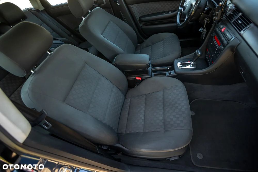 Audi A6 Avant 2.5 TDI - 18