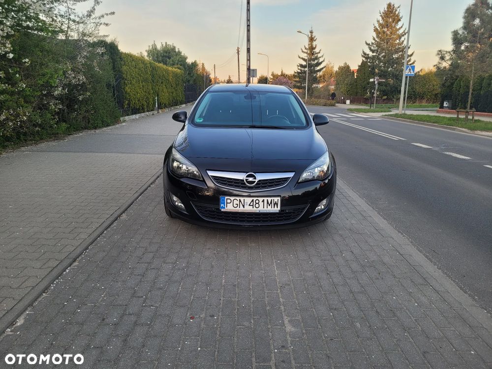 Opel Astra 1.6 Turbo Edition - 6
