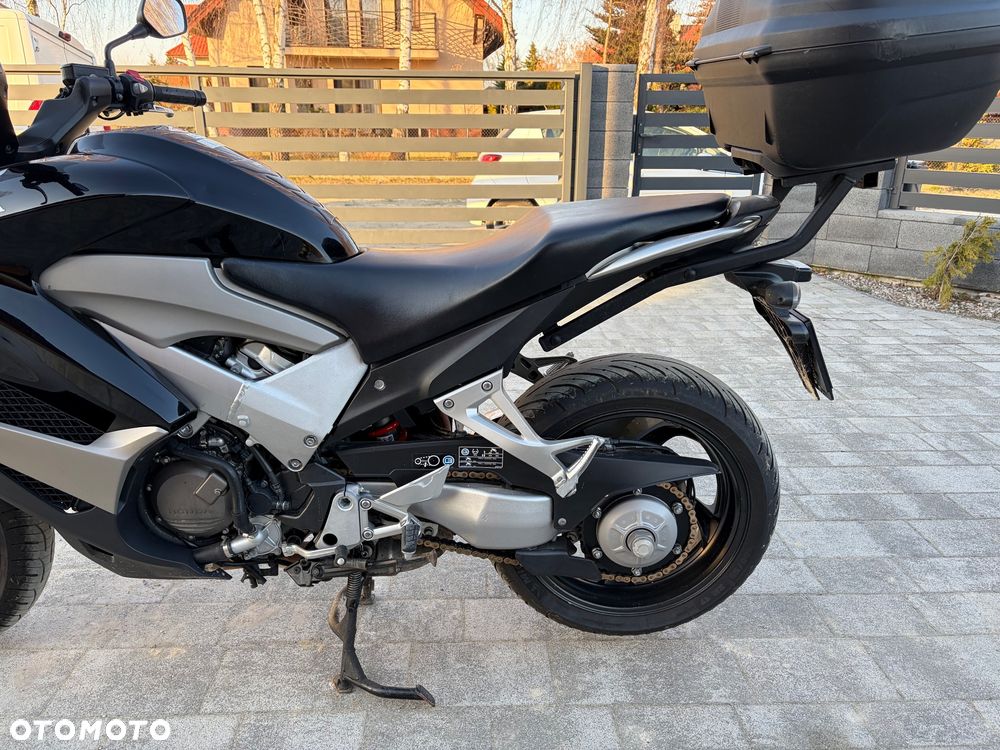 Honda VFR - 4
