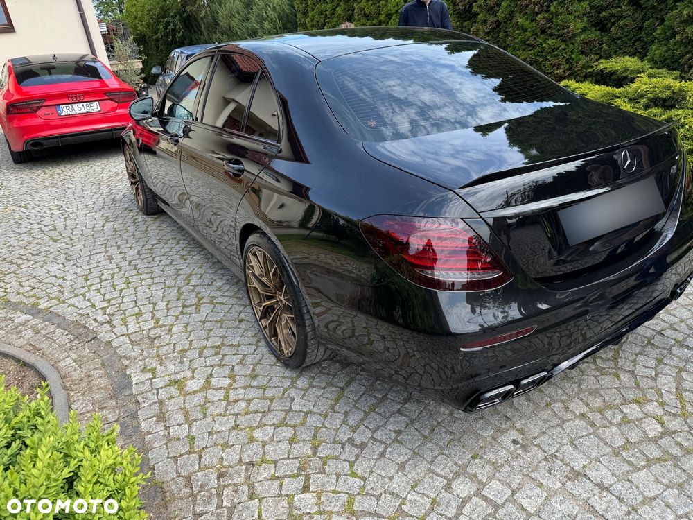 Mercedes-Benz Klasa E AMG 63 4-Matic+ - 4