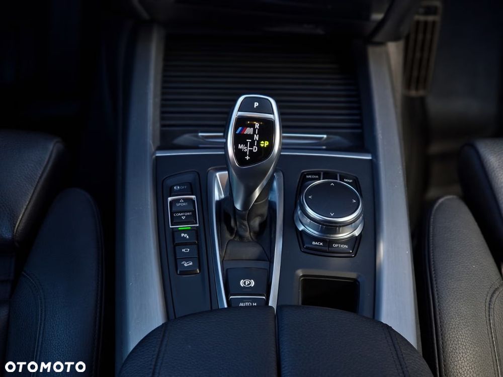 BMW X5 M M50d - 15