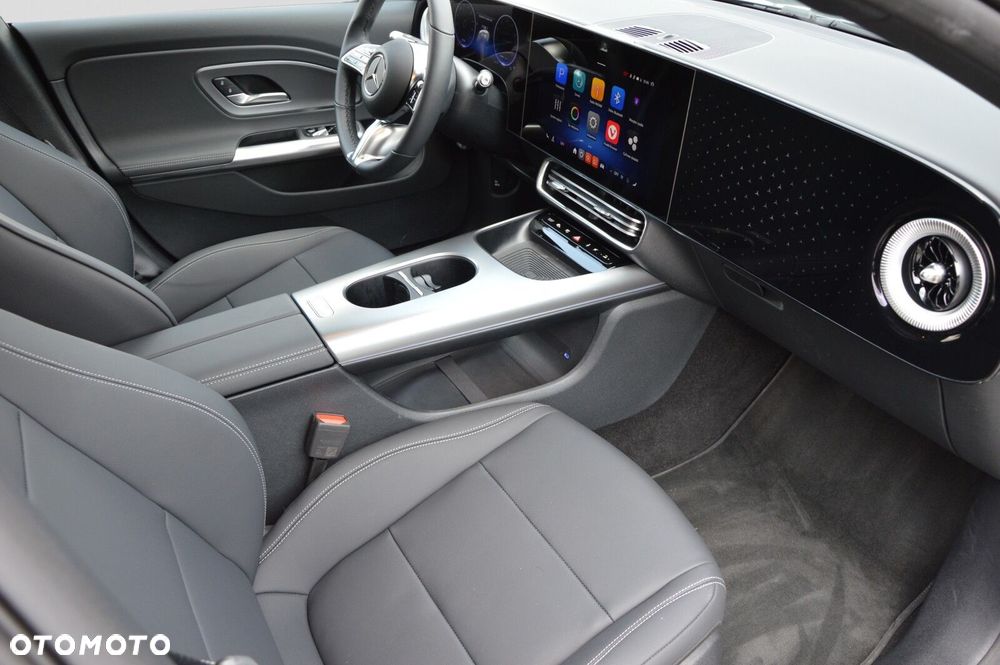 Mercedes-Benz CLA 200 mHEV 4-Matic 8G-DCT - 22