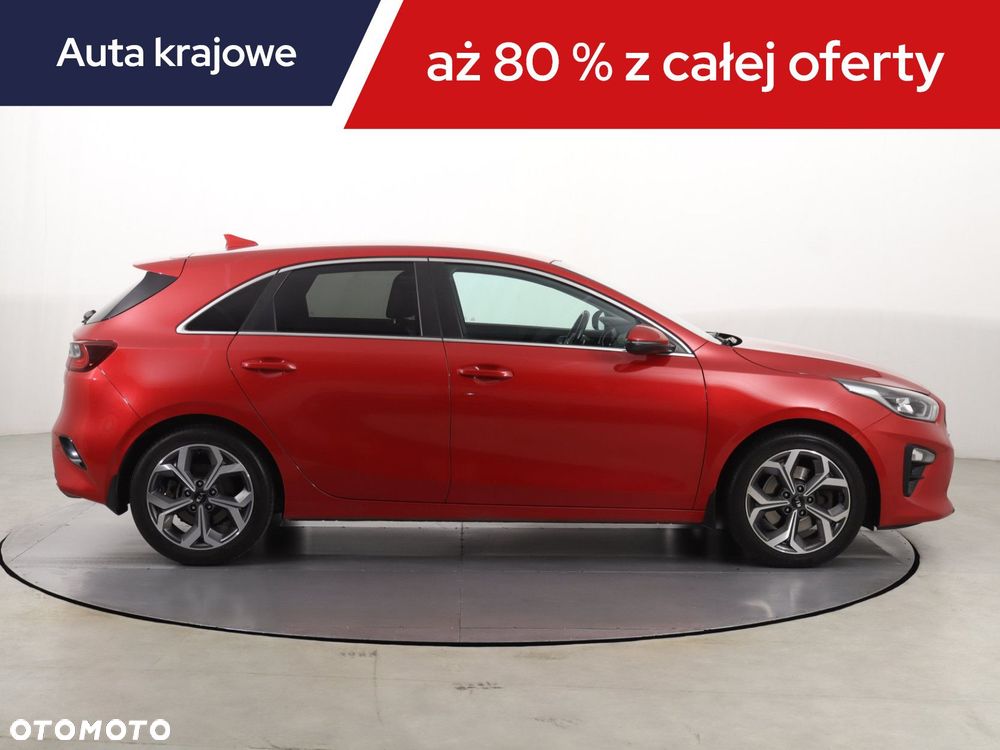 Kia Ceed - 8
