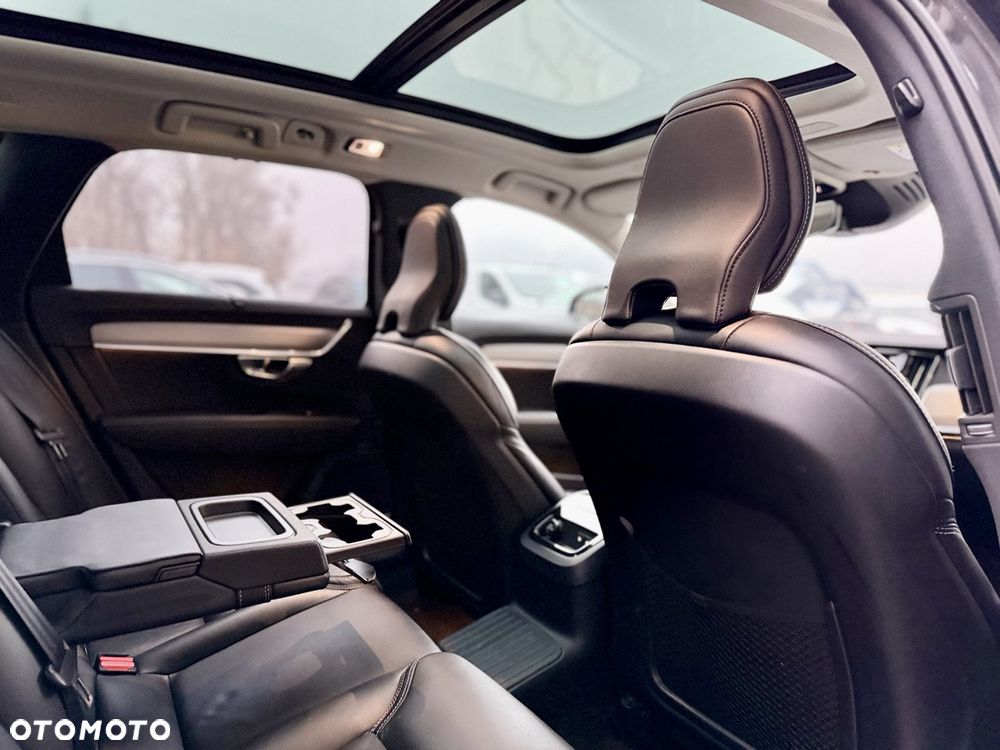 Volvo V90 T8 Twin Engine AWD Geartronic Inscription - 31