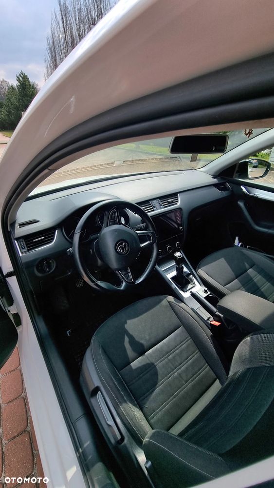 Skoda Octavia 1.6 TDI Ambition - 6