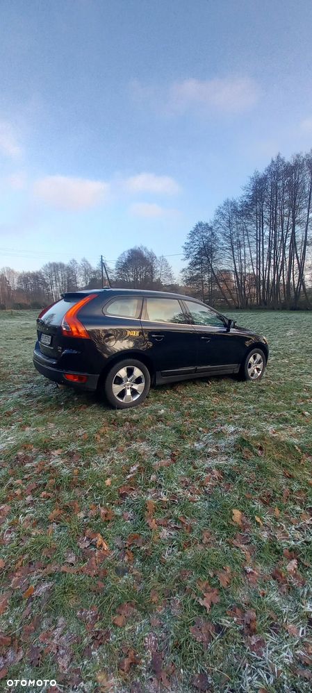 Volvo XC 60 D5 AWD Momentum - 5