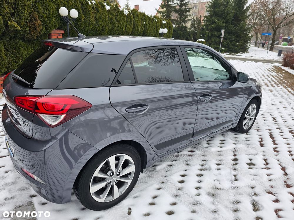 Hyundai i20 1.4 Comfort - 20