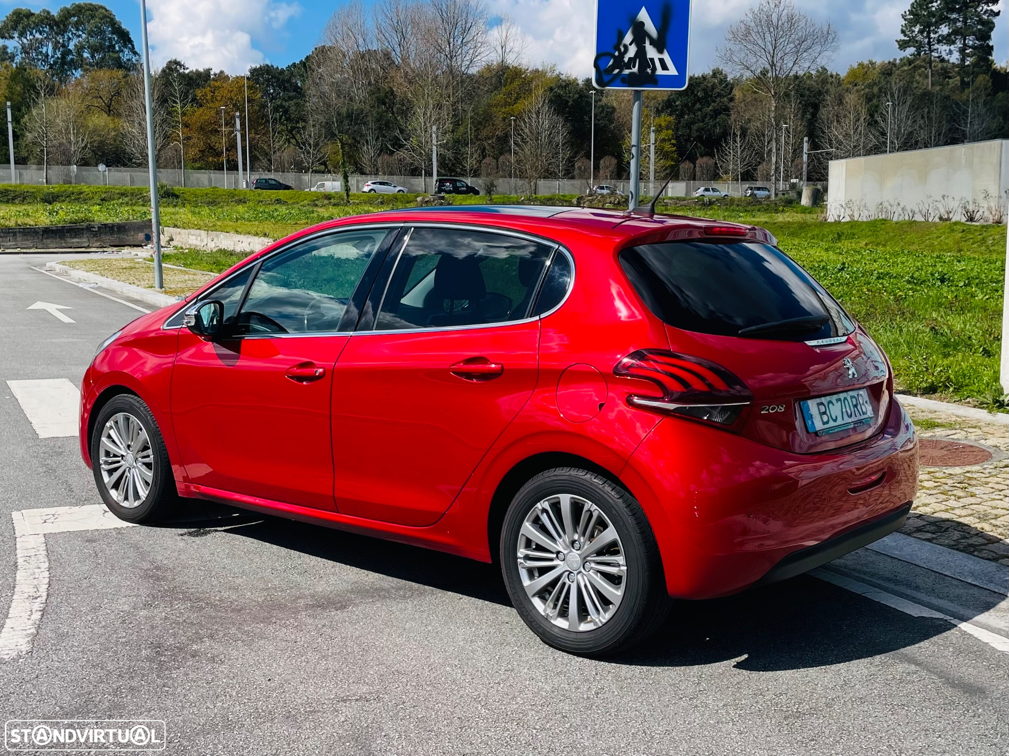 Peugeot 208 1.5 BlueHDi Allure - 6