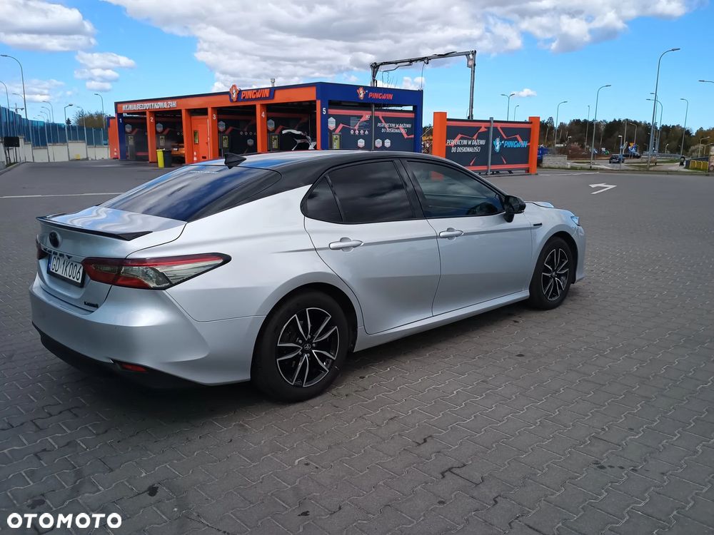 Toyota Camry 2.5 Hybrid Comfort CVT - 2