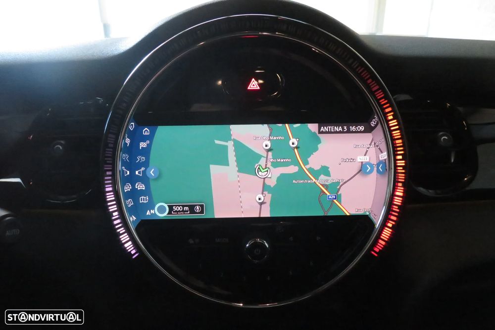 MINI 5 Portas Cooper Auto - 17