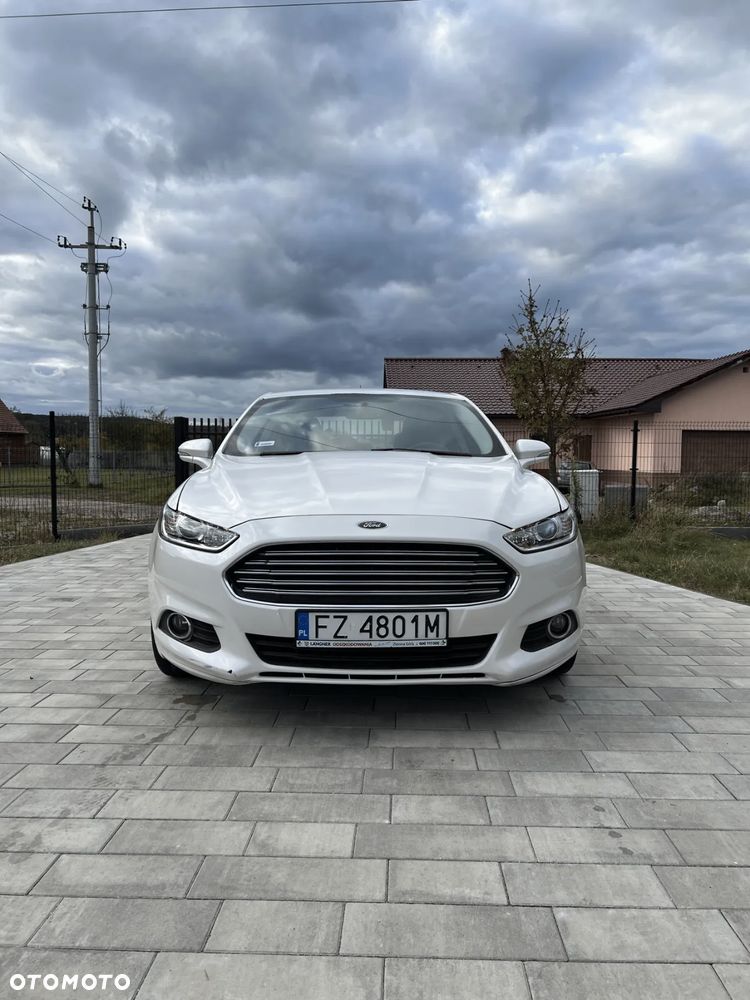 Ford Fusion - 2