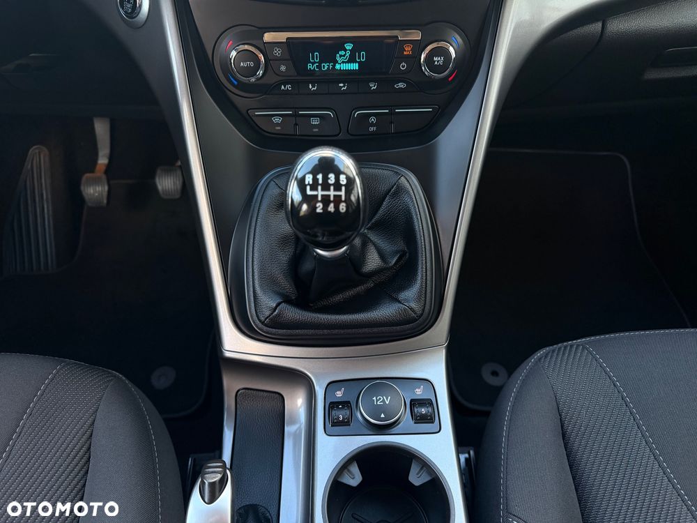 Ford Kuga 1.5 EcoBoost 2x4 Trend - 31