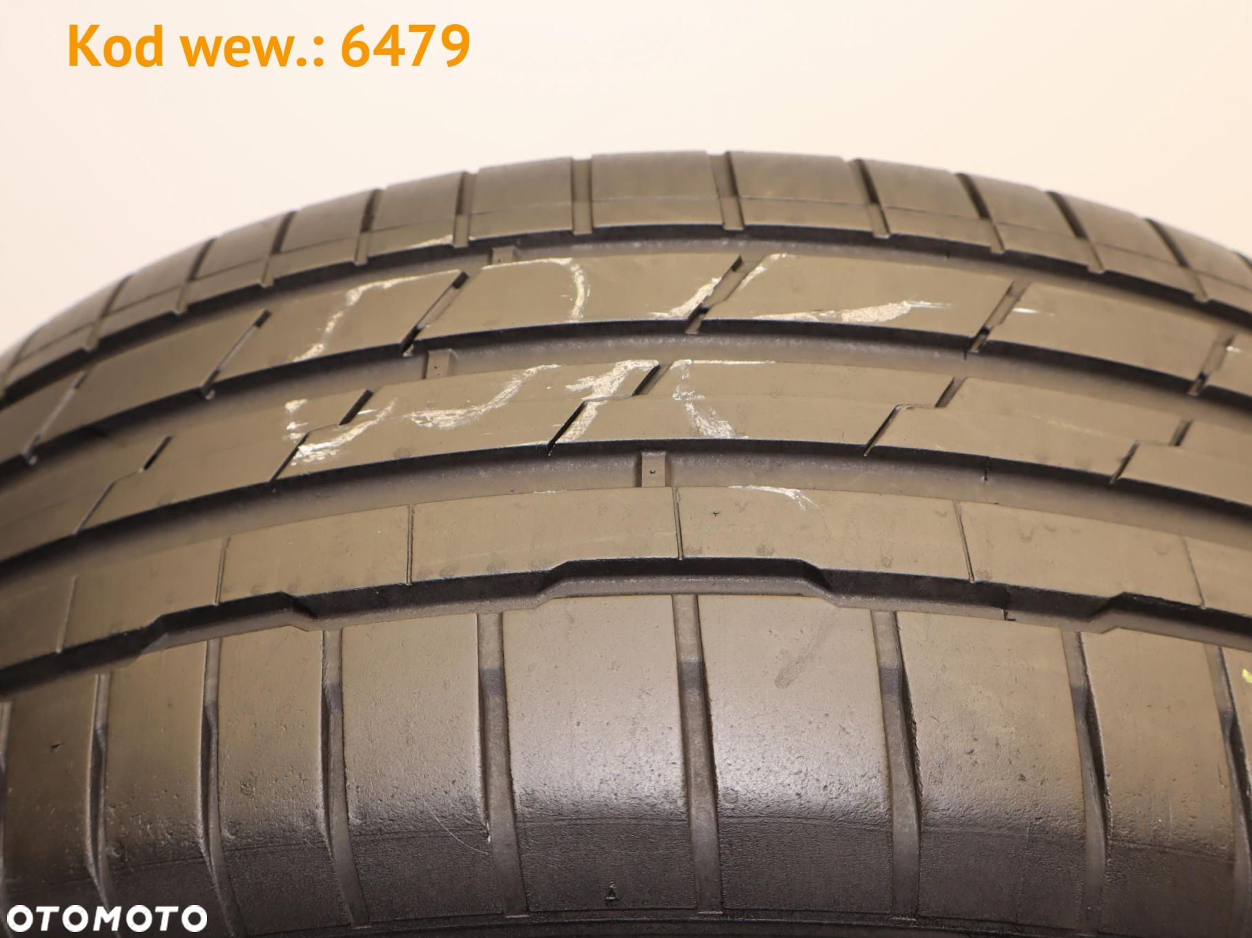 Hankook Ventus S1 EVO3  - 225/55 R17 - 8