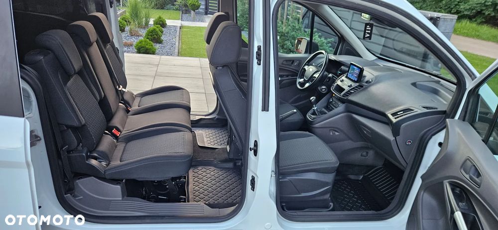 Ford Tourneo Connect Grand - 19