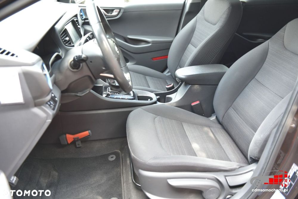 Hyundai IONIQ - 18