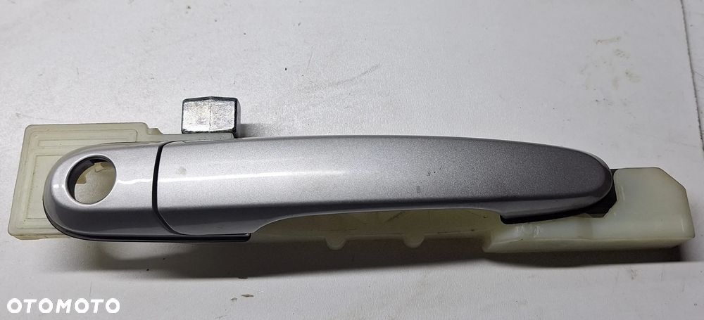 KLAMKA ZEWNĘTRZNA PRAWY PRZÓD HYUNDAI TUCSON 2004-2010 ROK - 1