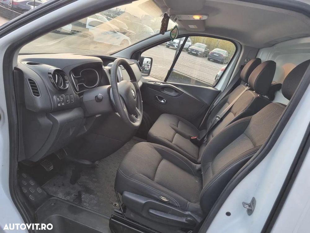 Renault Trafic FURGON - 18