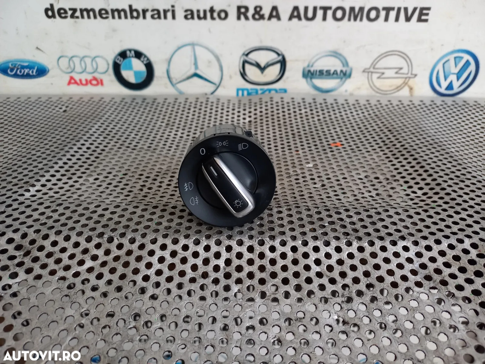 Bloc Lumini Cu Proiectoare Ceata Vw Golf 6 Vl Cod 3CC - Dezmembrez Arad - 3