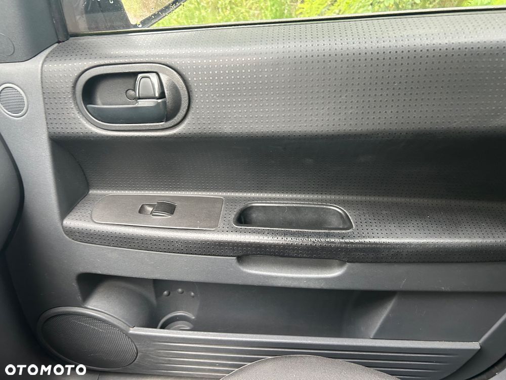 Mitsubishi Colt 1.3 Intense - 19