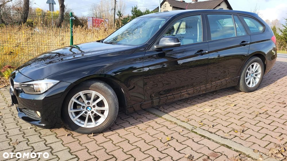 BMW Seria 3 316d - 29