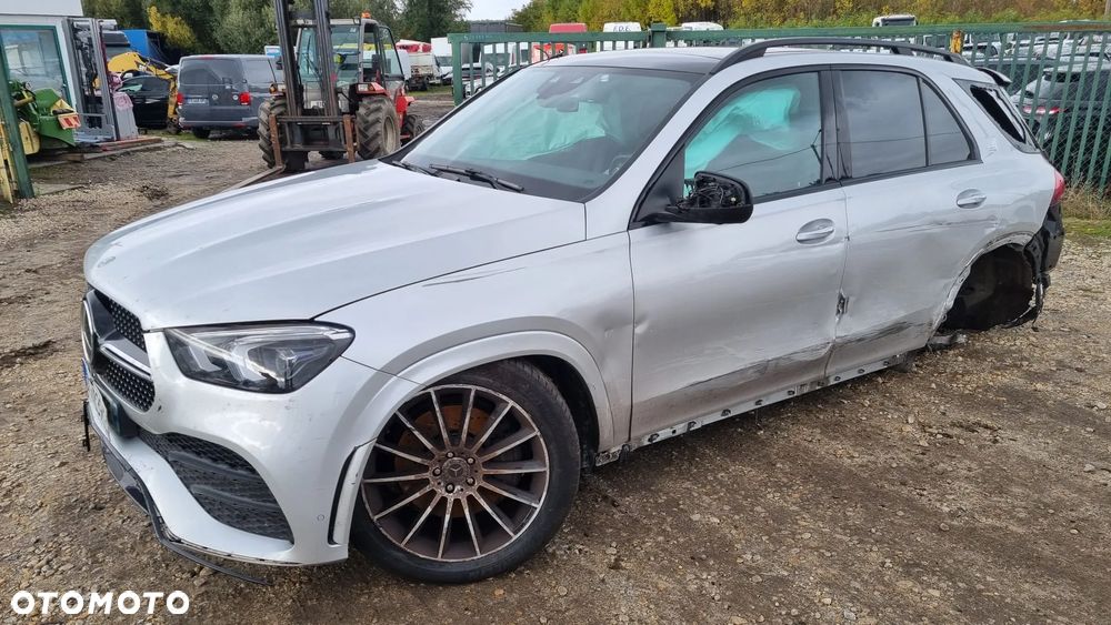 Mercedes-Benz GLE - 1