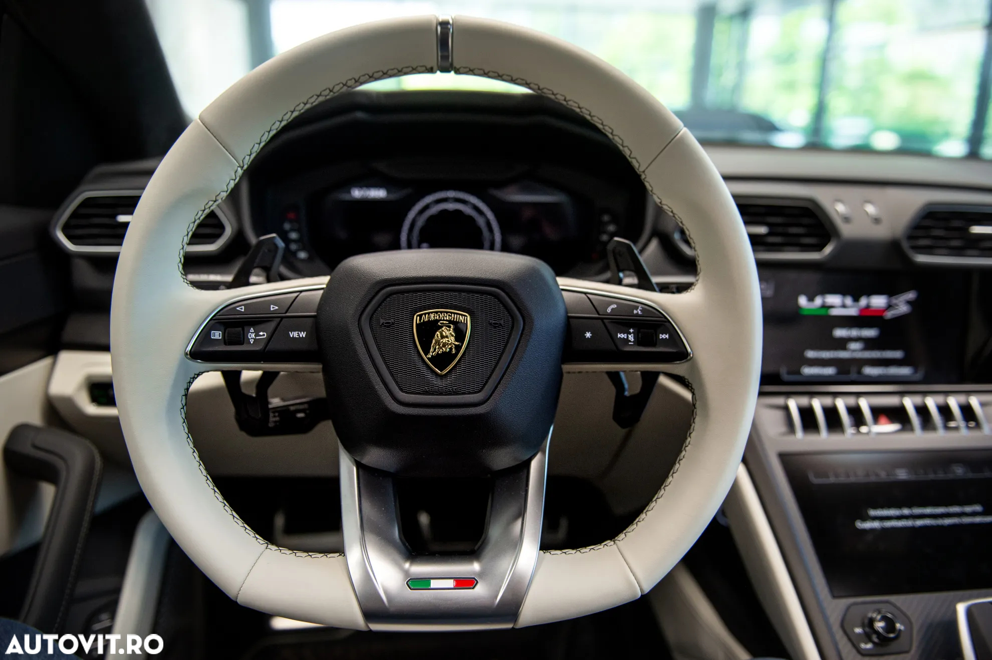 Lamborghini URUS - 20