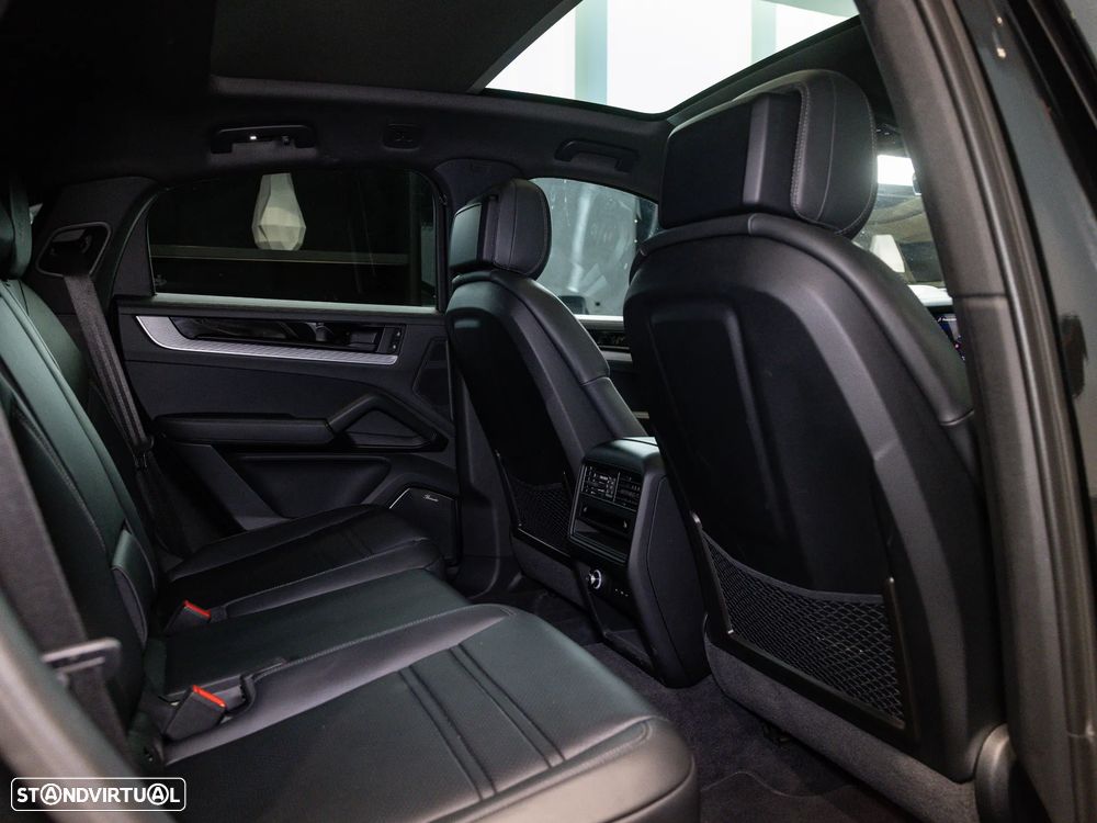 Porsche Cayenne Coupé S E-Hybrid - 30