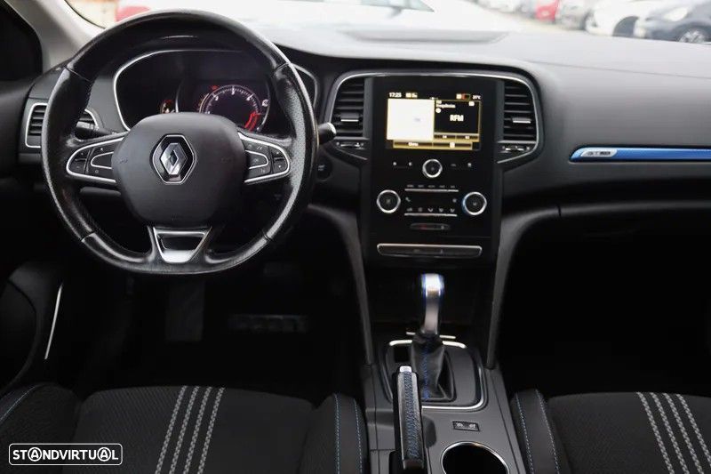 Renault Mégane Sport Tourer 1.5 Blue dCi GT Line EDC — fotografia 14