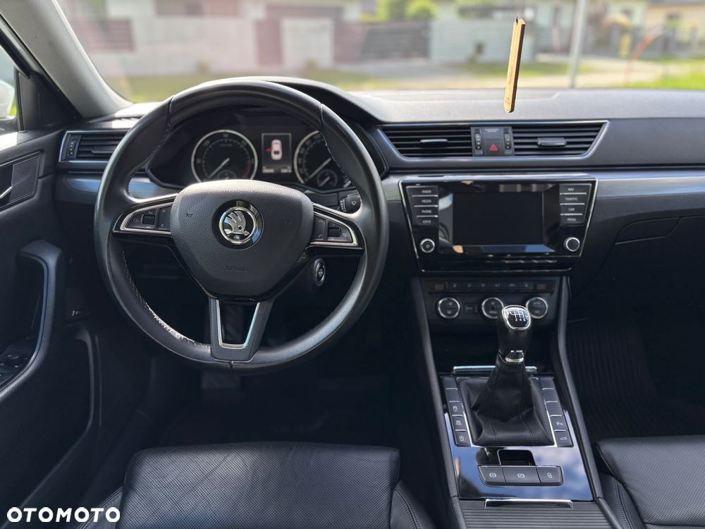Skoda Superb 2.0 TDI Style - 21