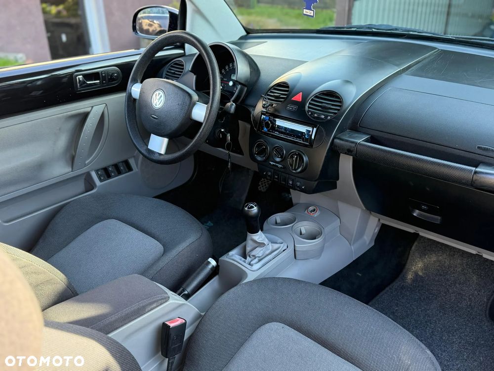 Volkswagen New Beetle 2.0 - 30