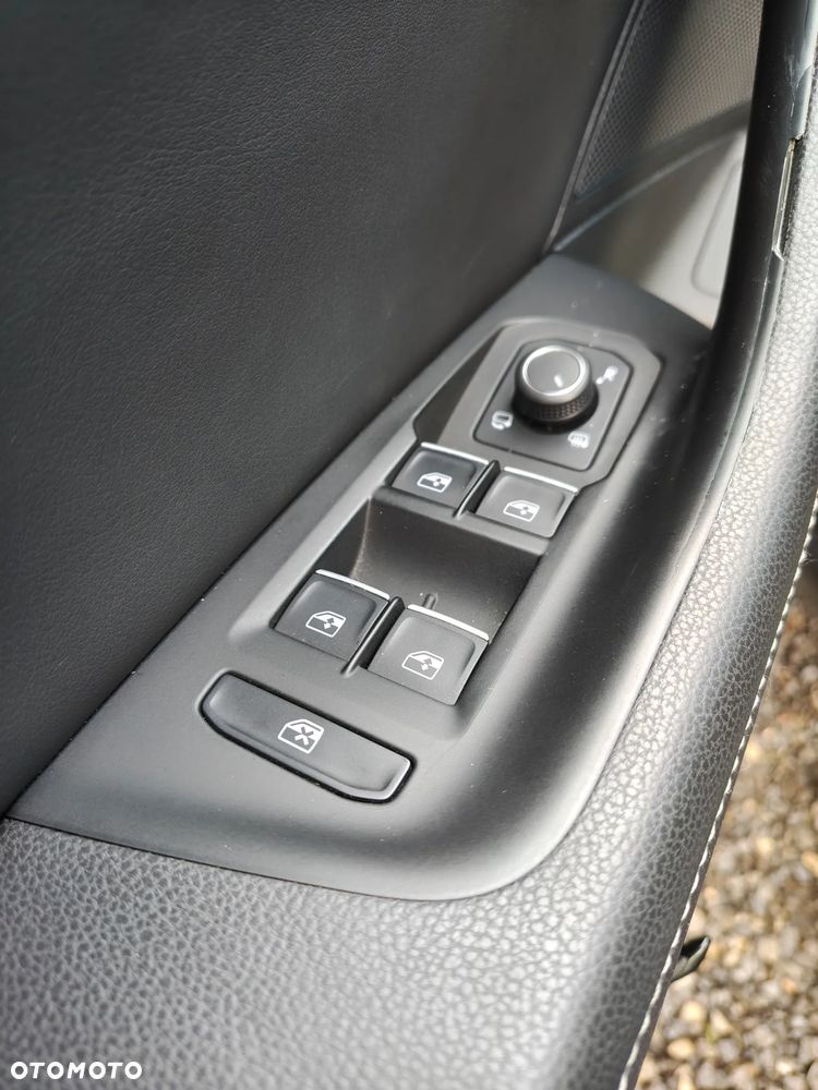 Volkswagen Passat - 18