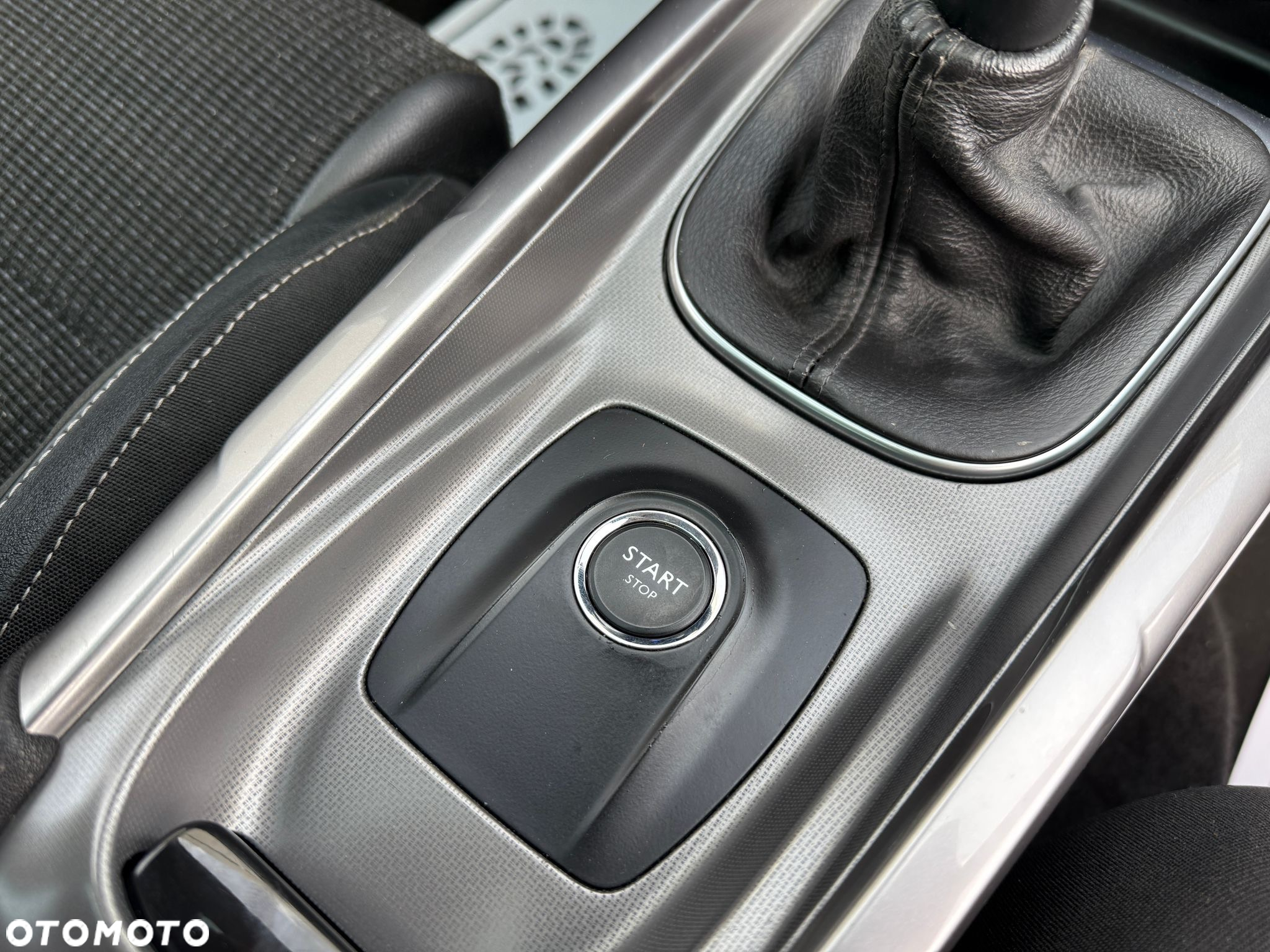 Citroën C4 PureTech e-THP 130 Exclusive - 20