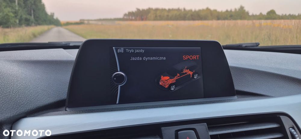 BMW Seria 3 320d - 23