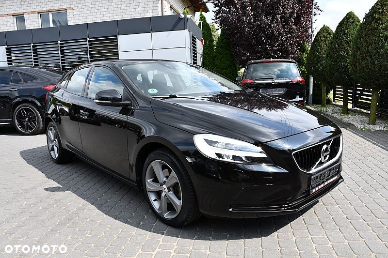 Volvo V40 T3 Momentum - 29
